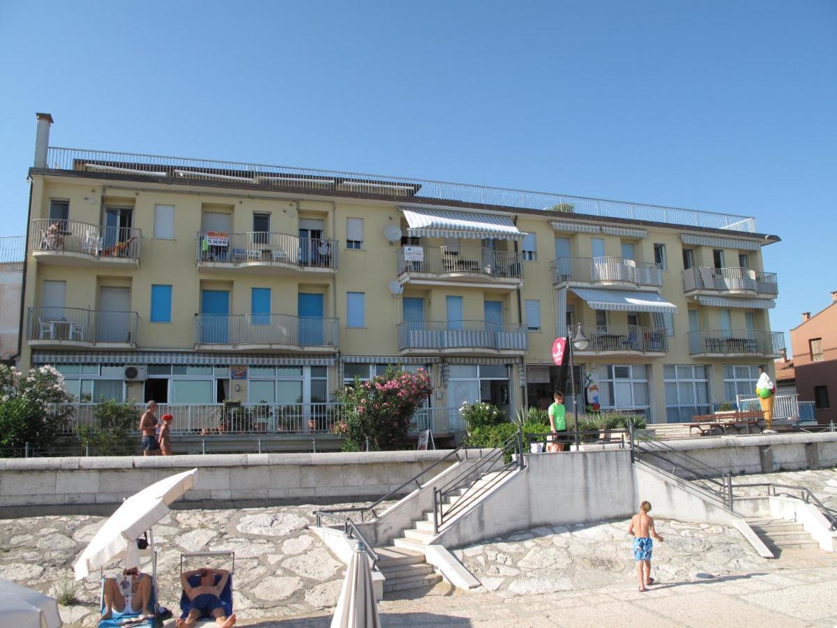 Penthouse Attico Mara Apartment Caorle Exterior photo