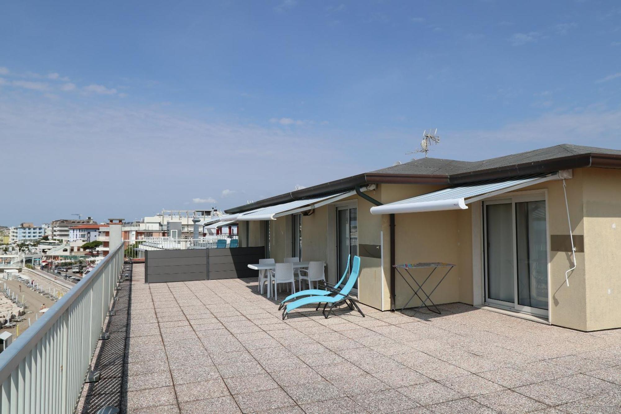 Penthouse Attico Mara Apartment Caorle Exterior photo